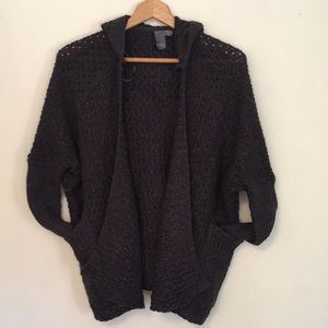 Quinn long sleeve cable sweater